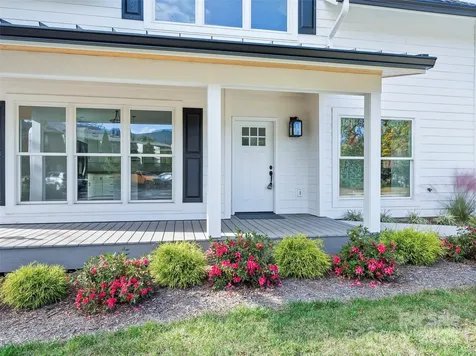 11 Riemar Lane Waynesville NC 28786