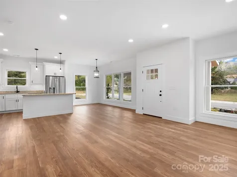 15 Riemar Lane Waynesville NC 28786