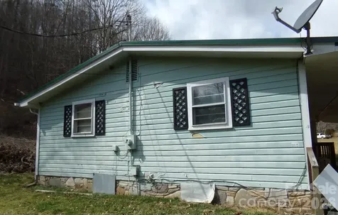 1905 Little Creek Road Burnsville NC 28714