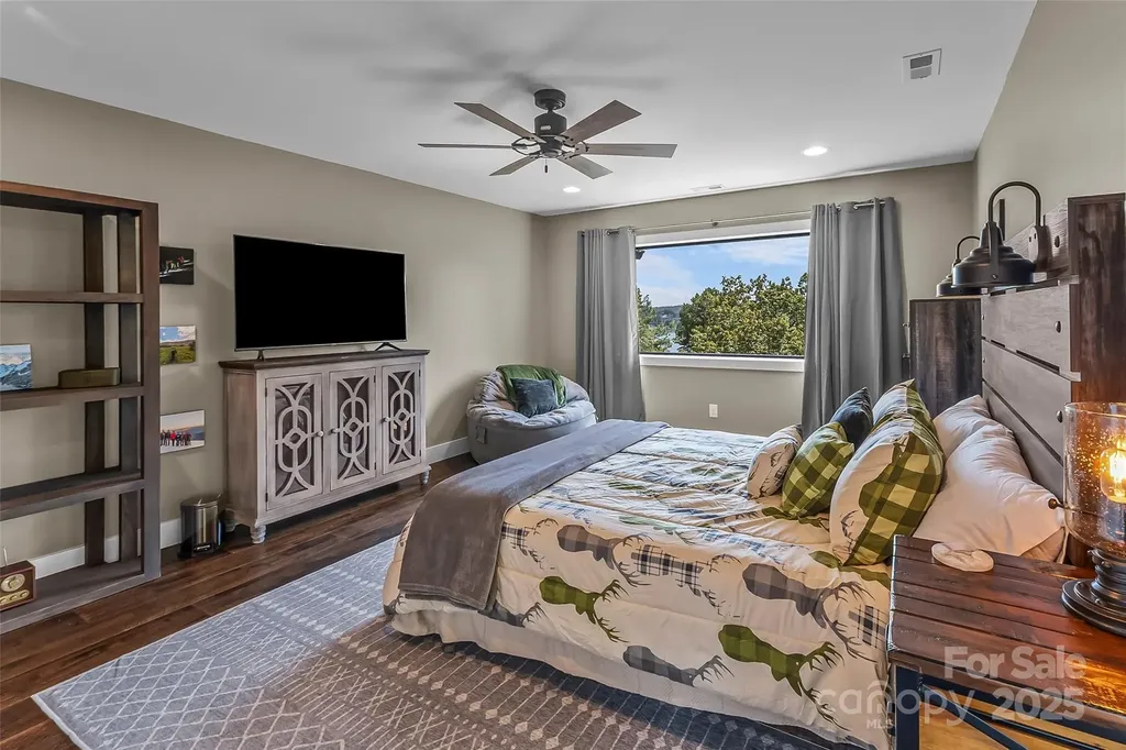 264 Porters Way Nebo NC 28761