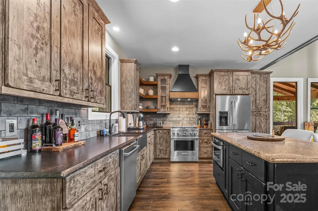264 Porters Way Nebo NC 28761