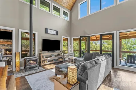 264 Porters Way Nebo NC 28761