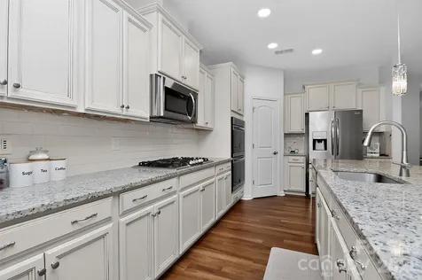 2002 Trindle Vine Lane Waxhaw NC 28173