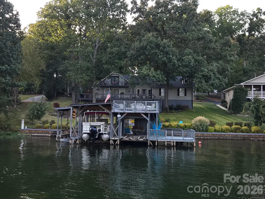 117 Sunrise Point Badin Lake NC 28127
