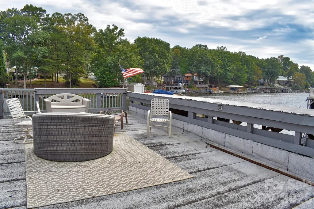 117 Sunrise Point Badin Lake NC 28127