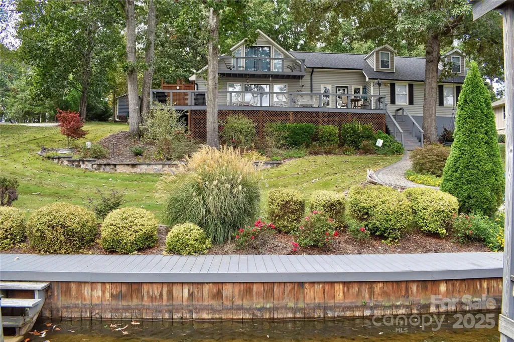 117 Sunrise Point Badin Lake NC 28127
