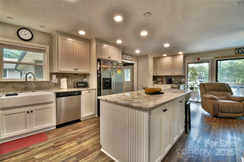 117 Sunrise Point Badin Lake NC 28127