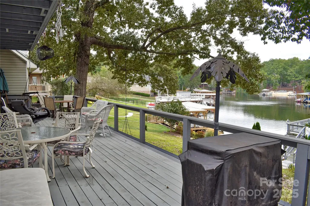 117 Sunrise Point Badin Lake NC 28127