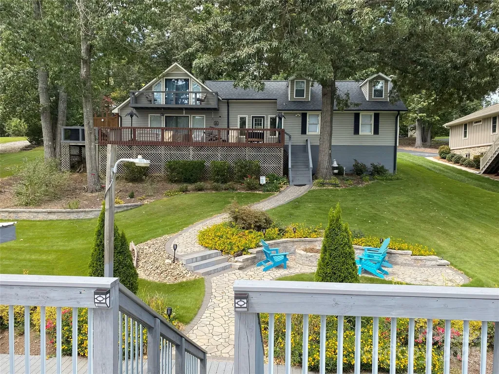 117 Sunrise Point Badin Lake NC 28127