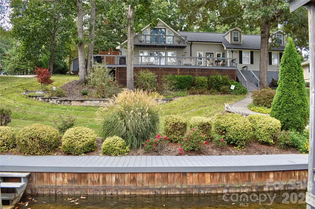 117 Sunrise Point Badin Lake NC 28127