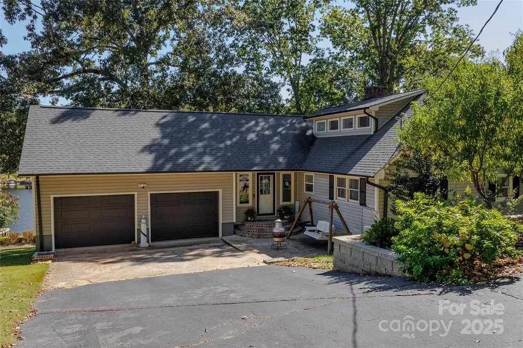117 Sunrise Point Badin Lake NC 28127