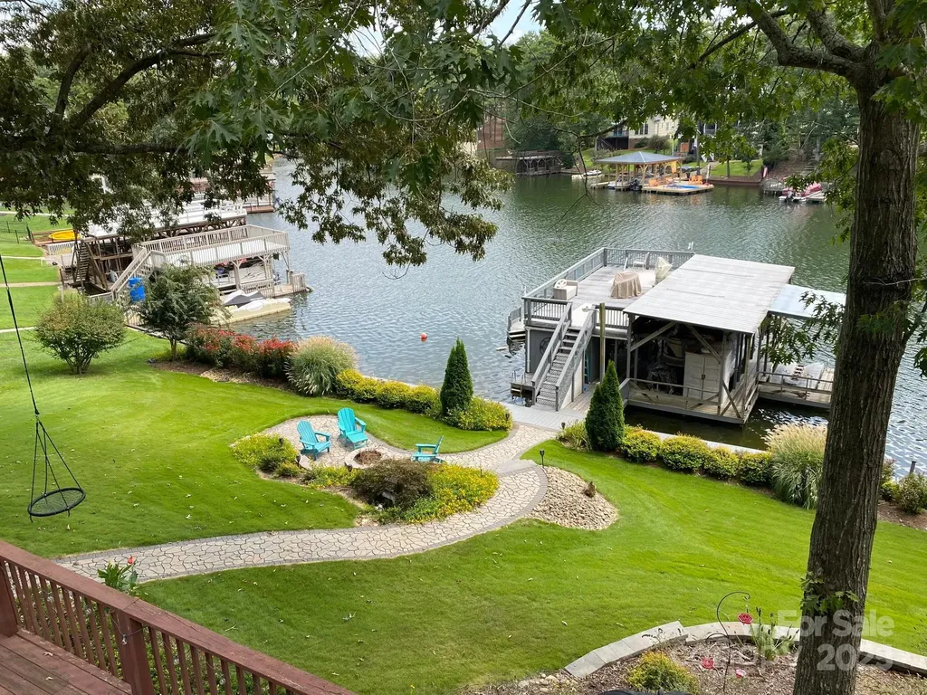 117 Sunrise Point Badin Lake NC 28127