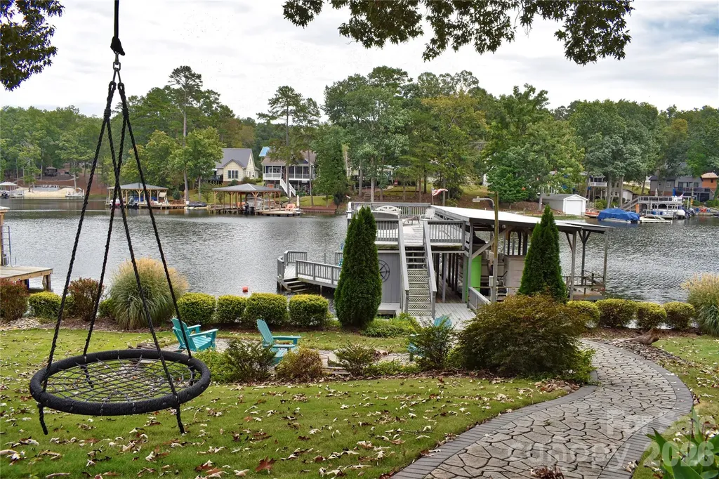 117 Sunrise Point Badin Lake NC 28127