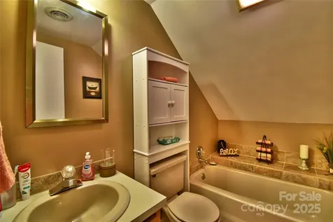 117 Sunrise Point Badin Lake NC 28127