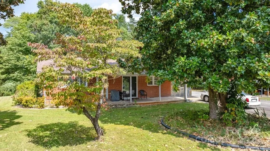 489 Ned Mcgimsey Road Nebo NC 28761