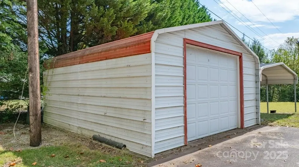489 Ned Mcgimsey Road Nebo NC 28761