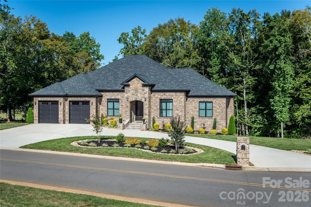 668 Players Ridge Road Hickory NC 28601