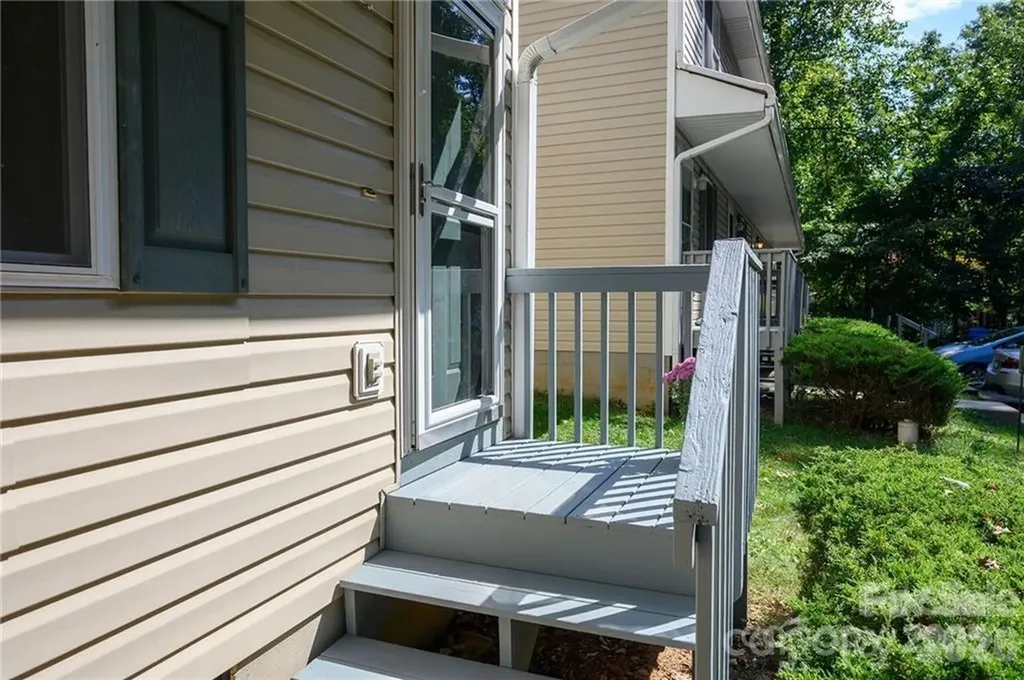 6 Azalea Road Arden NC 28704