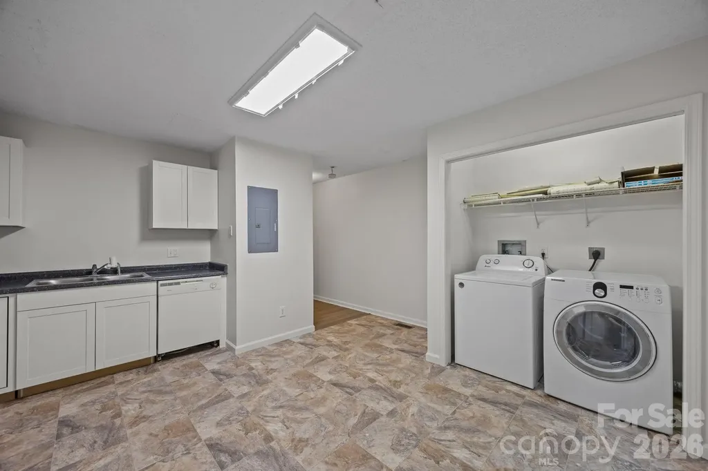 6 Azalea Road Arden NC 28704