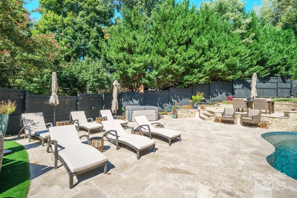 555 19th Avenue Lane NW Hickory NC 28601