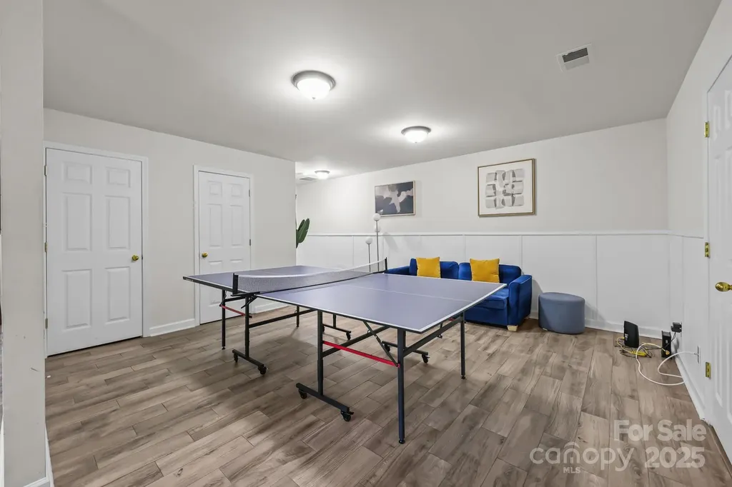8200 Kerrybrook Circle Charlotte NC 28214