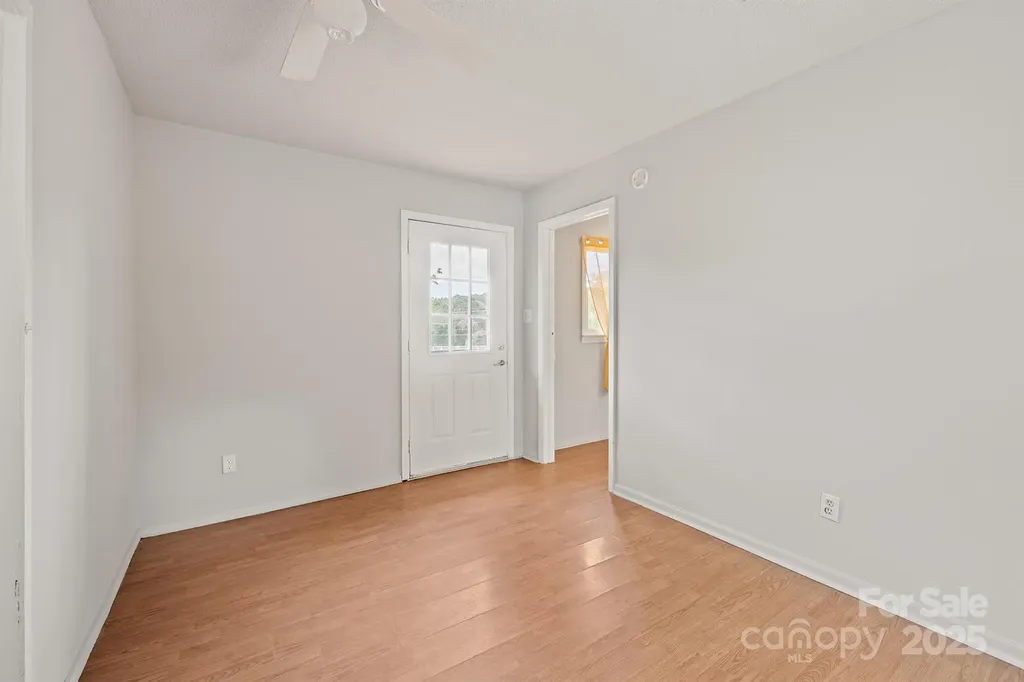 801 N Grove Street Lincolnton NC 28092