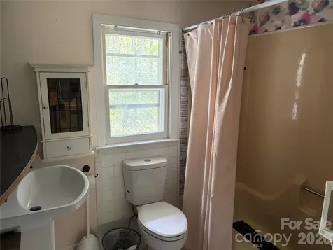 524 Clear Creek Road Burnsville NC 28714