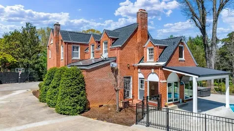 300 Morgan Street Marion NC 28752