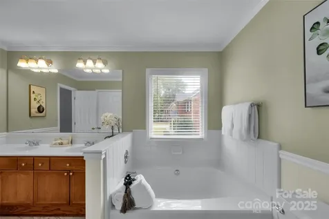 1401 Matthews Plantation Drive Matthews NC 28105