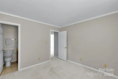 1401 Matthews Plantation Drive Matthews NC 28105