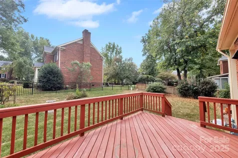 1401 Matthews Plantation Drive Matthews NC 28105