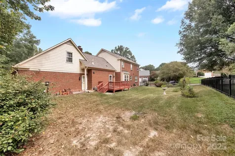 1401 Matthews Plantation Drive Matthews NC 28105