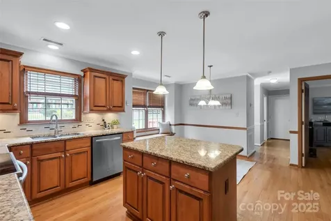 1401 Matthews Plantation Drive Matthews NC 28105
