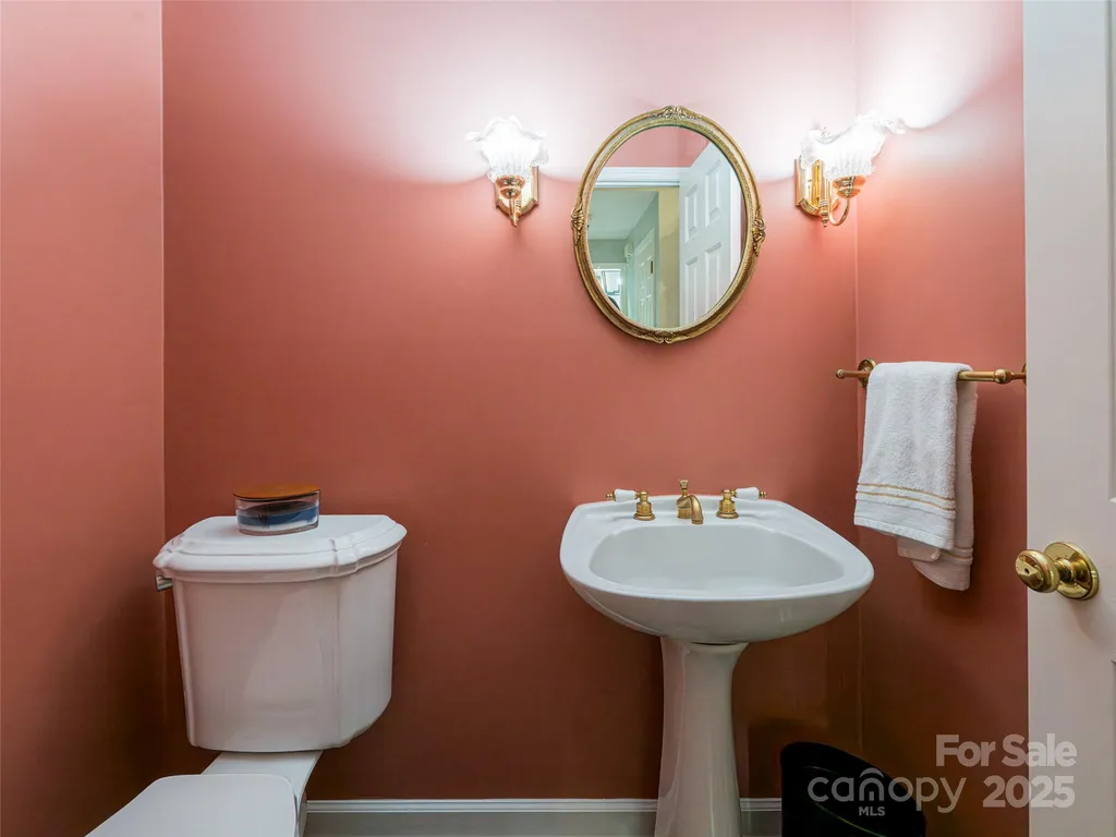 91 Carter Cove Road Asheville NC 28804