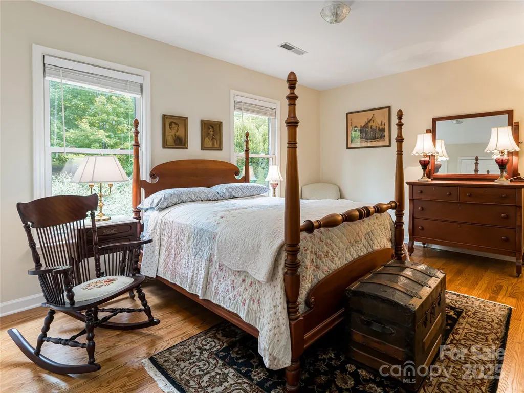 91 Carter Cove Road Asheville NC 28804