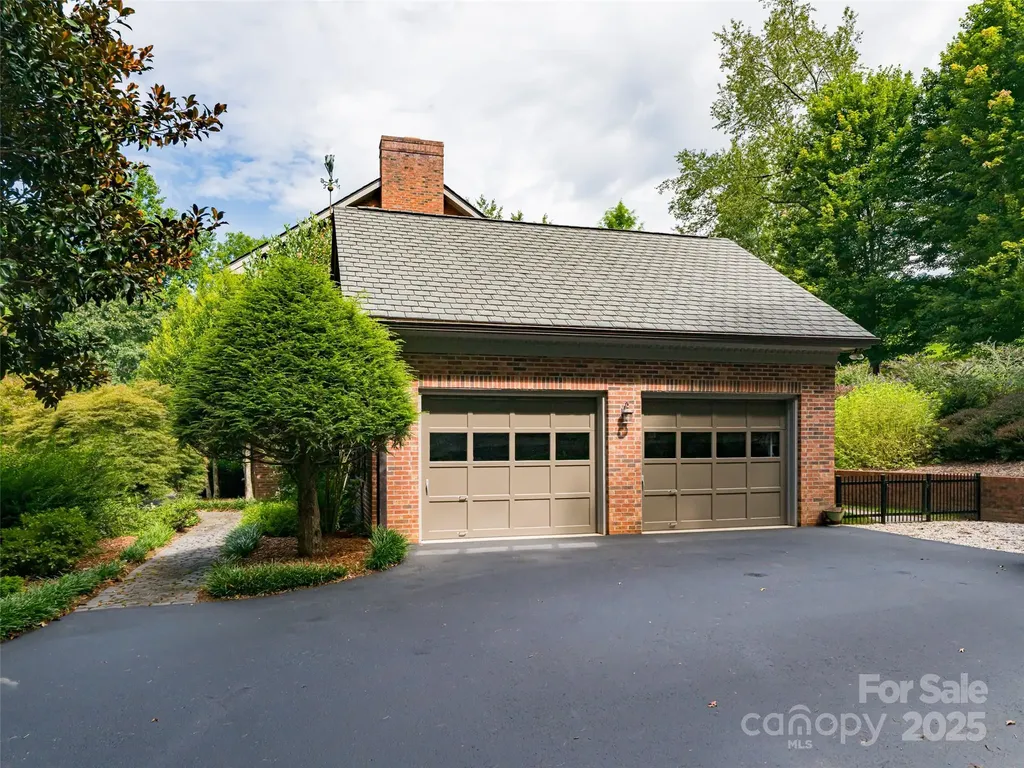 91 Carter Cove Road Asheville NC 28804