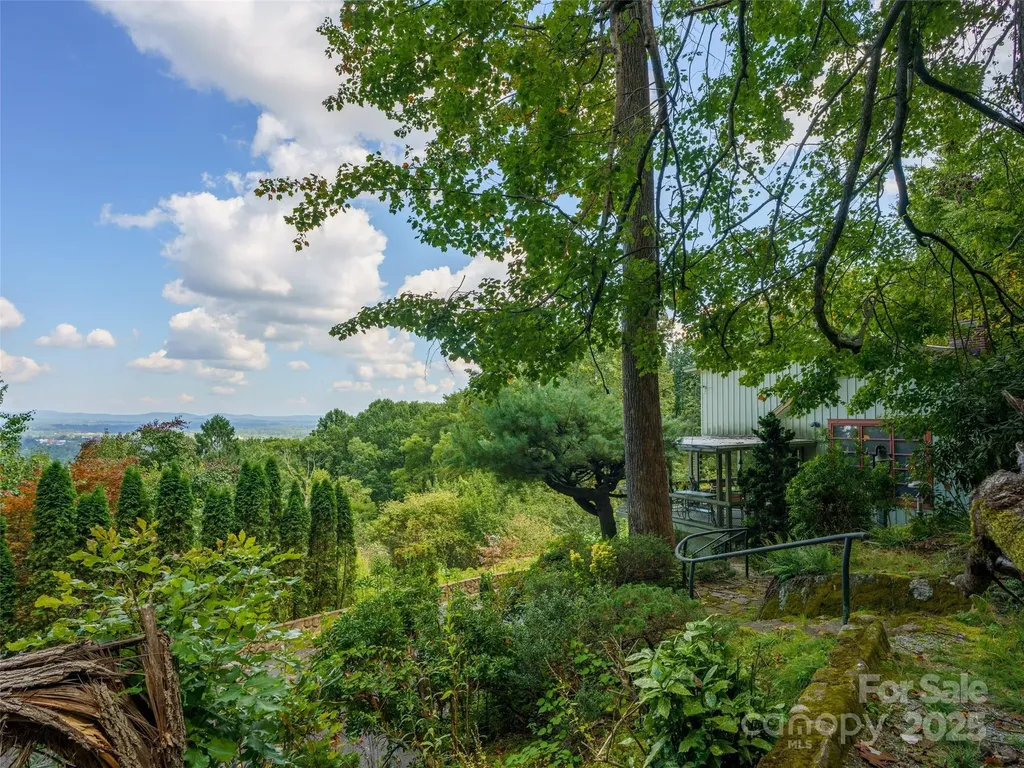 435 Upper Laurel Drive Laurel Park NC 28739