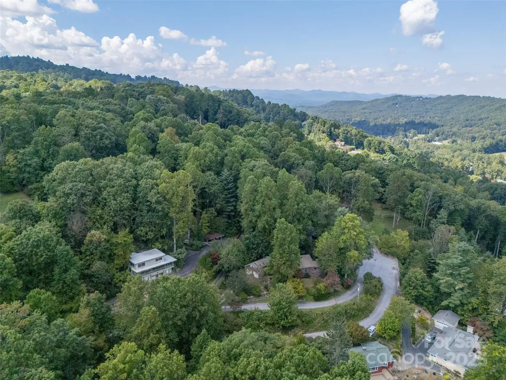 435 Upper Laurel Drive Laurel Park NC 28739