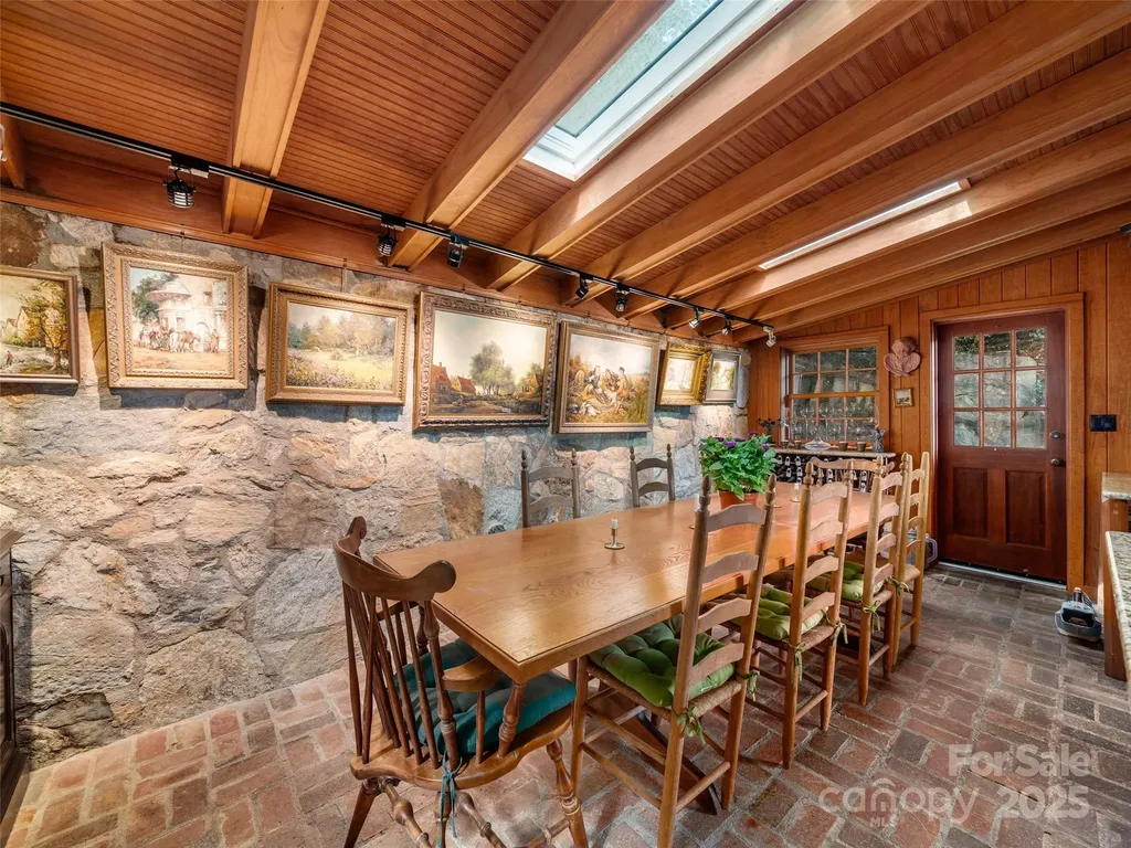 435 Upper Laurel Drive Laurel Park NC 28739