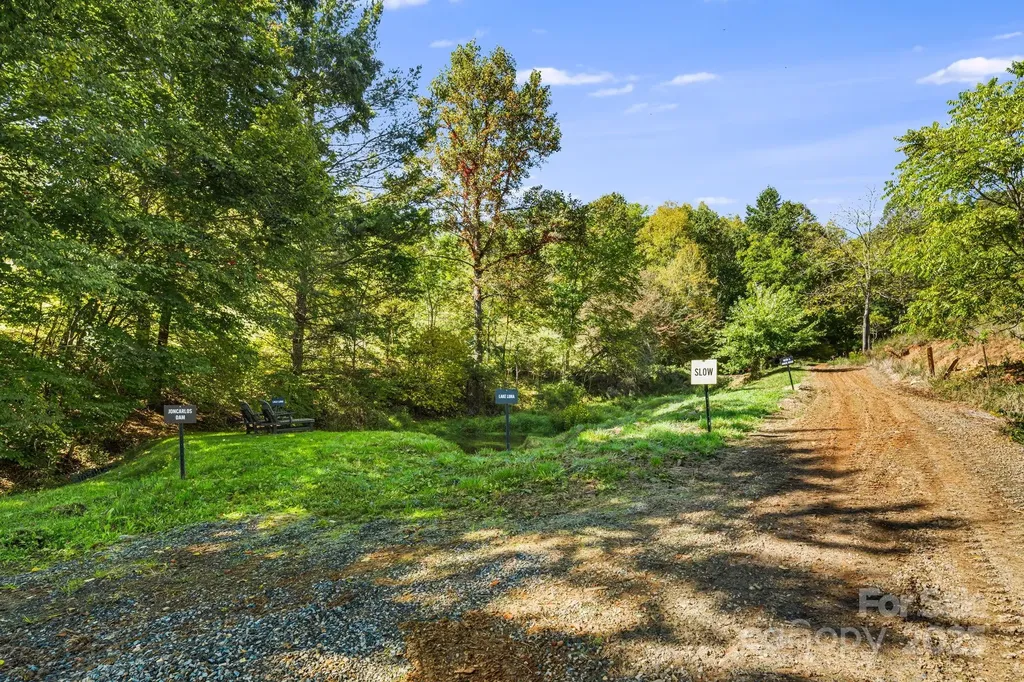 000 Maney Branch Road Burnsville NC 28714