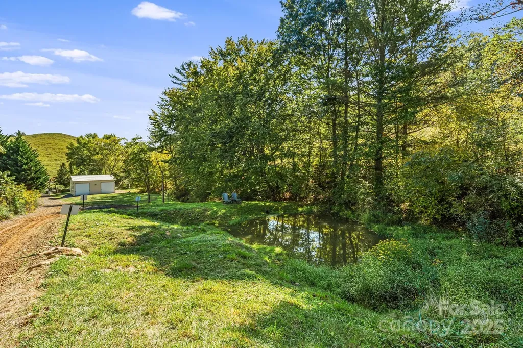 000 Maney Branch Road Burnsville NC 28714