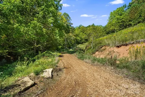 000 Maney Branch Road Burnsville NC 28714