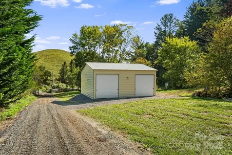 000 Maney Branch Road Burnsville NC 28714