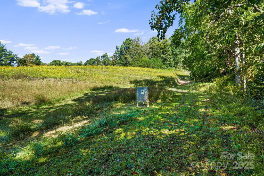 456 Maney Branch Road Burnsville NC 28714