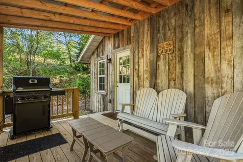 456 Maney Branch Road Burnsville NC 28714