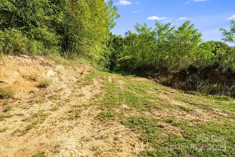 456 Maney Branch Road Burnsville NC 28714