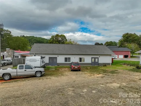 505 E Main Street Burnsville NC 28714