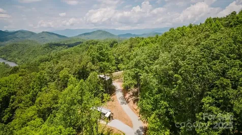 15 Pinehurst Drive Bryson City NC 28713