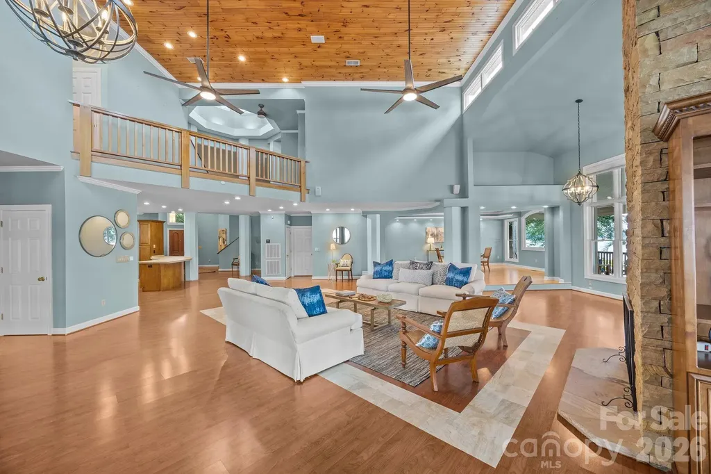 1890 Yacht Club Drive Denver NC 28037