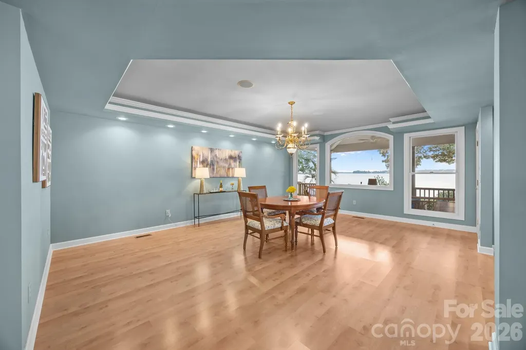 1890 Yacht Club Drive Denver NC 28037